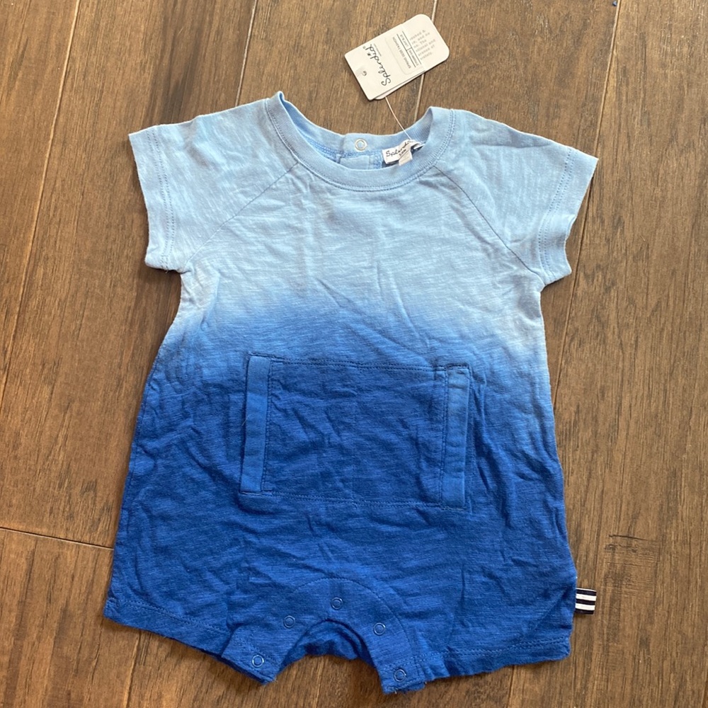 Splendid Ombré Blue Romper Style Short Sleeve Onesie.